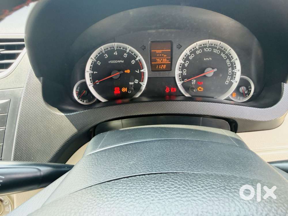 Maruti Suzuki Swift Dzire Vxi Optional, 2014, Petrol