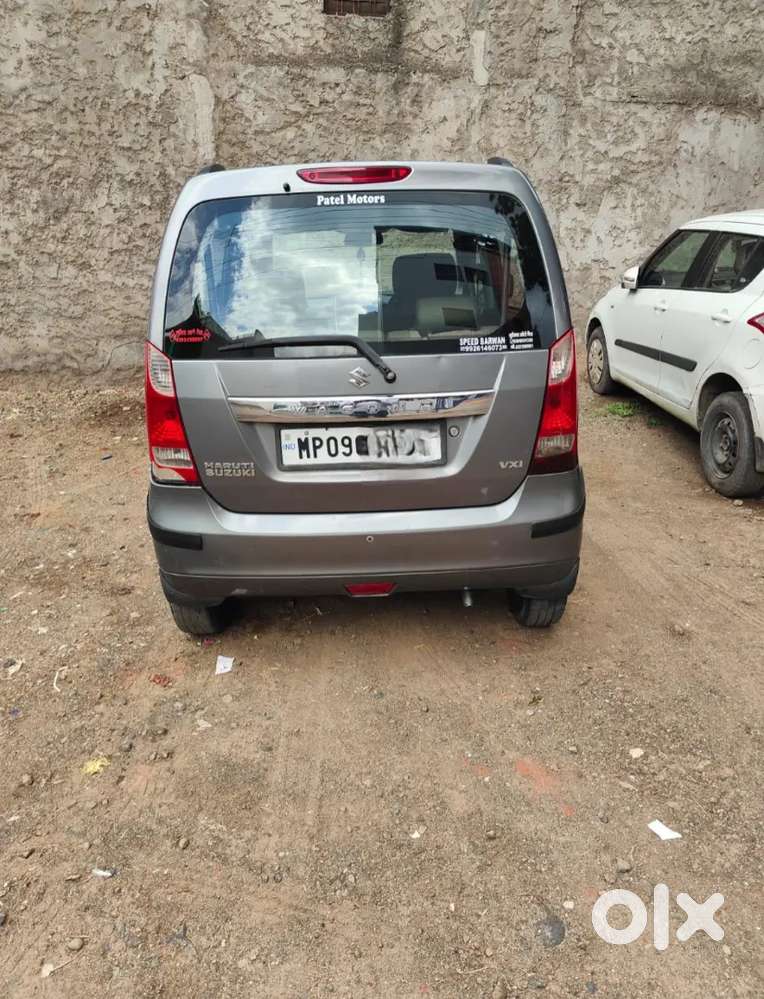 बहुत बढ़िया कंडीशन पेट्रोल+lpg  Automatic गैस कीट