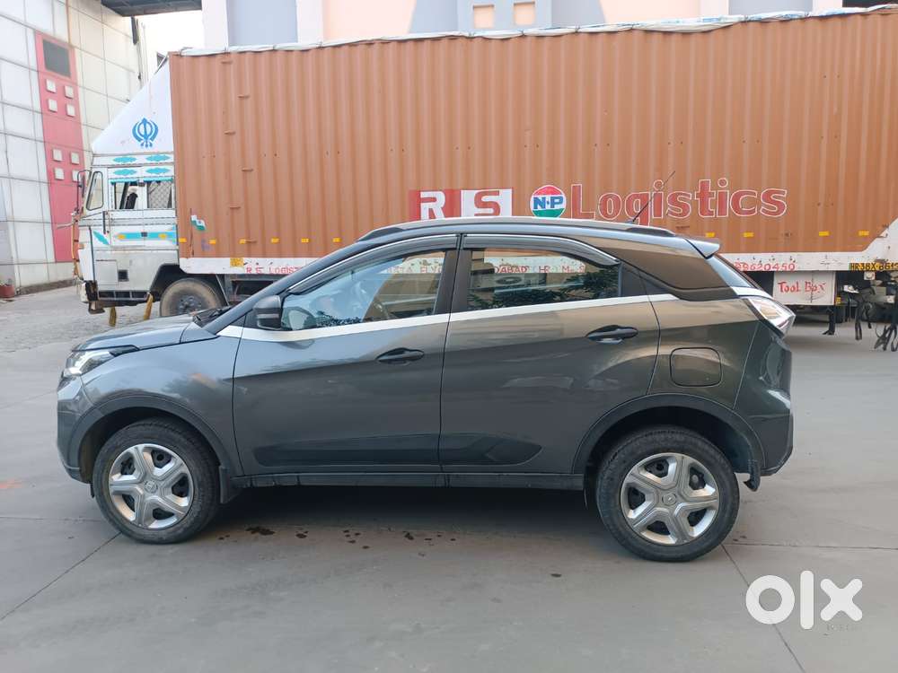 Tata Nexon 1.5 Revotorq Xz Plus Dual Tone, 2023, Petrol