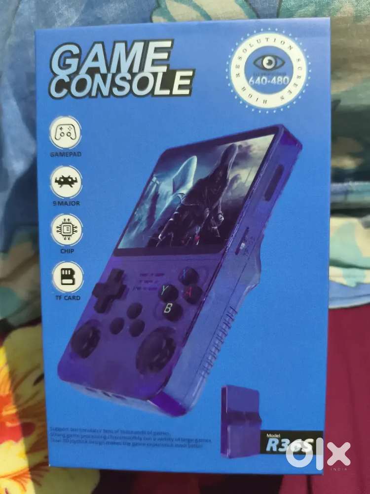 R36S retro gaming console