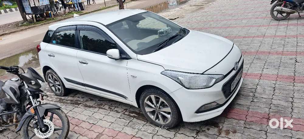 Hyundai I20 2015 Diesel 76300 Km Driven