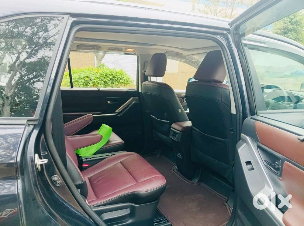 Toyota Innova Hycross 2024 Petrol 20100 Km