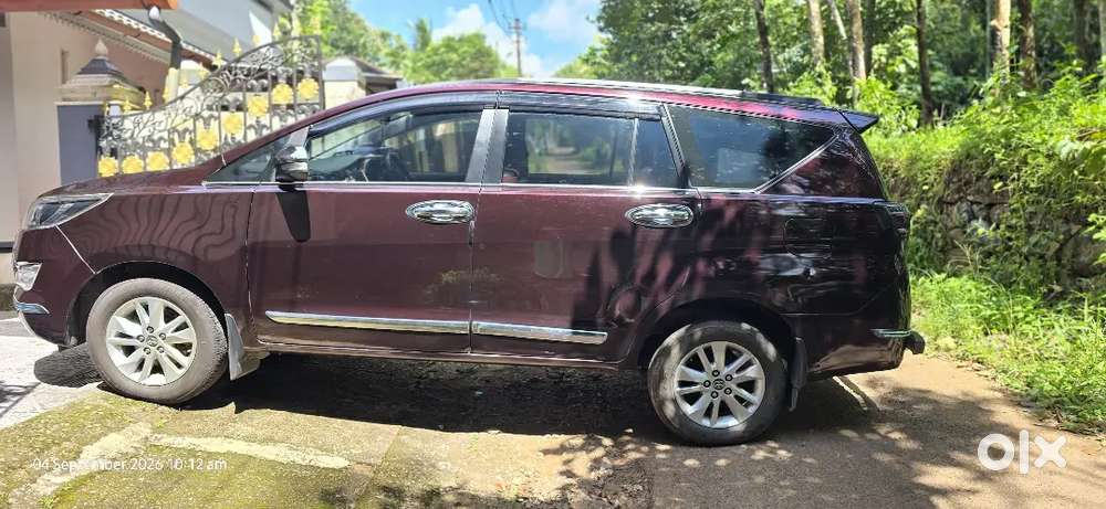 Toyota Innova Crysta 2017