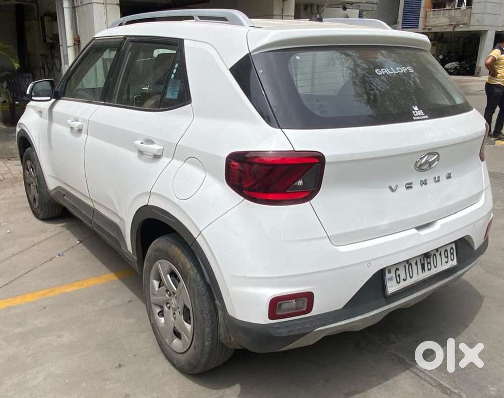 Hyundai Venue S 1.2 Petrol, 2022, Petrol