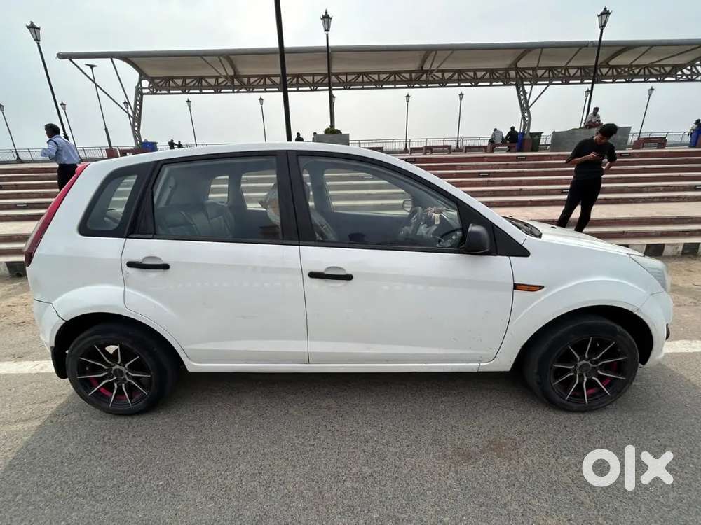 Ford Figo(2014)