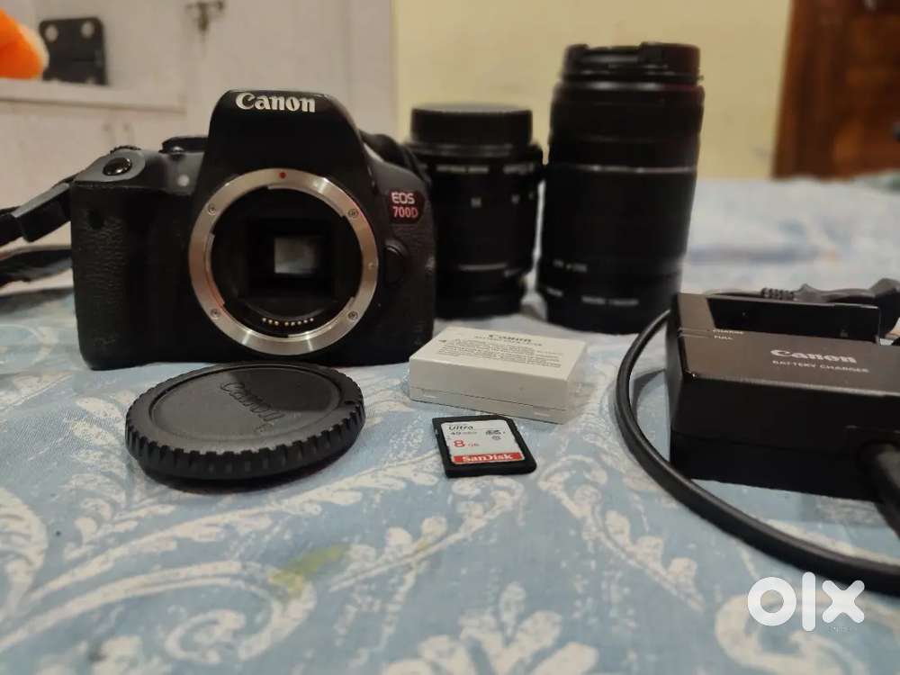 Canon EOS 700D Dual Lens Kit (18-55mm & 55-250mm) Excellent Condition