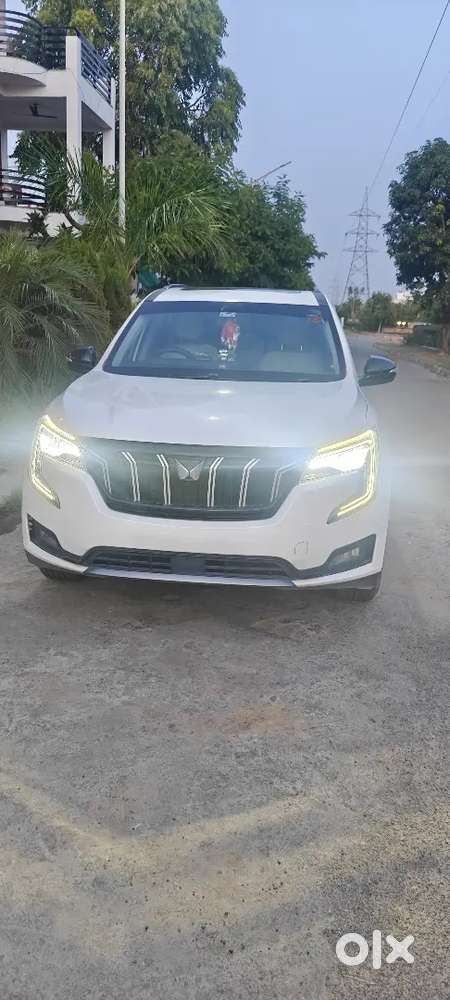 Mahindra Xuv700 2022 Diesel 13500 Km Driven