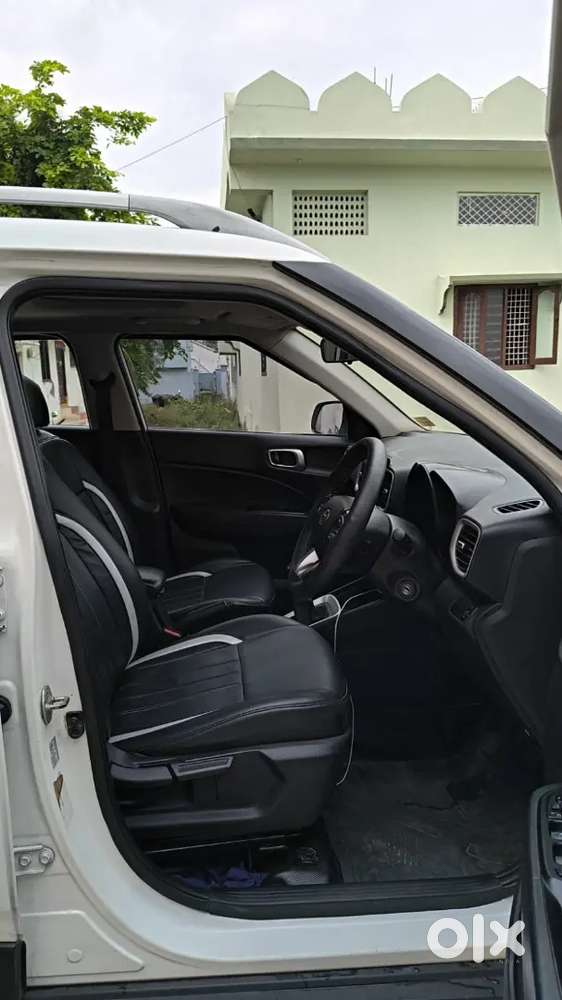 Hyundai Venue 2020 Diesel 96000 Km Driven