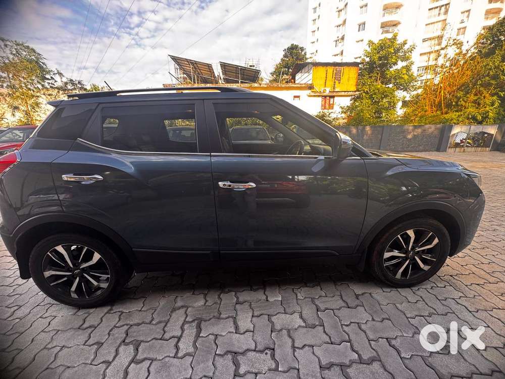 Mahindra Xuv300 W8 Option, 2019, Petrol