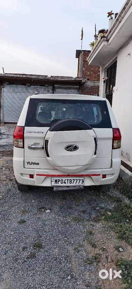 Mahindra Tuv 300 2018 Diesel 800000 Km Driven