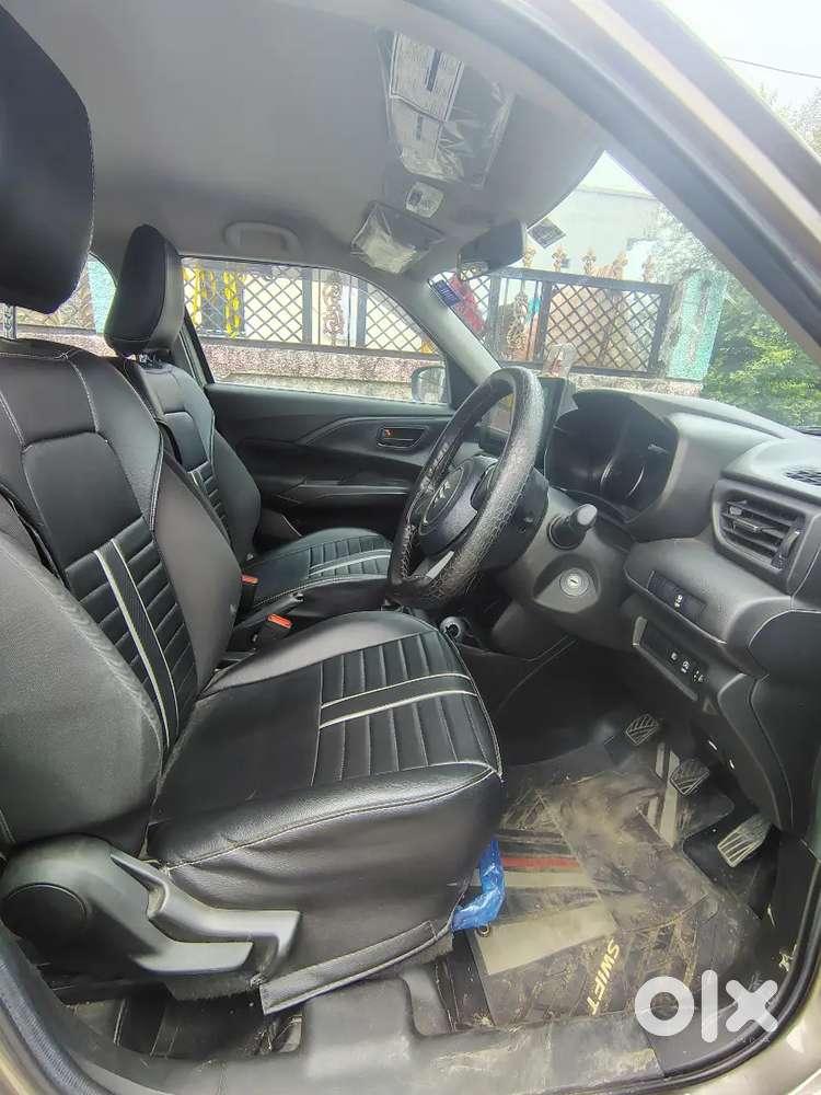 Maruti Suzuki Swift Lxi 2025