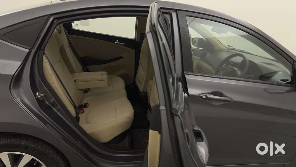 Hyundai Verna Fluidic 1.6 Vtvt Sx, 2014, Petrol