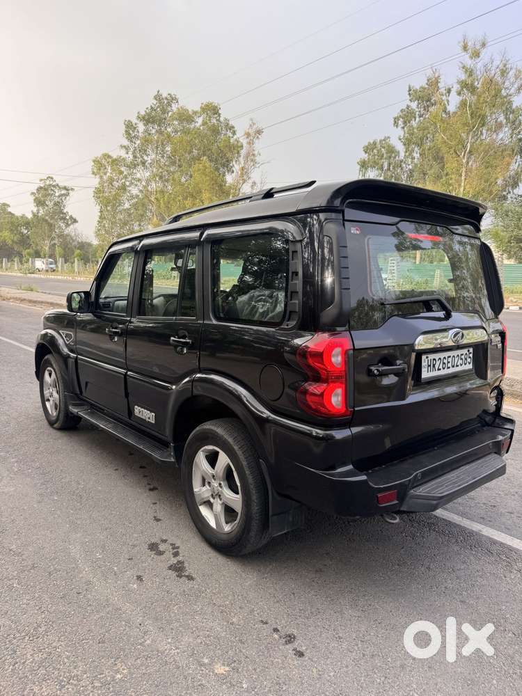 Mahindra Scorpio Classic 2.2 S 11 Mt 7 Str, 2021, Diesel