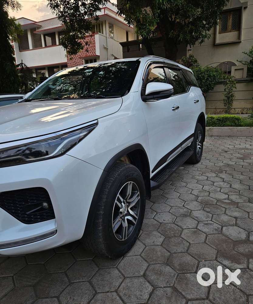 Toyota Fortuner [2021-ongoing] 2.8 2wd Diesel Mt, 2023, Diesel
