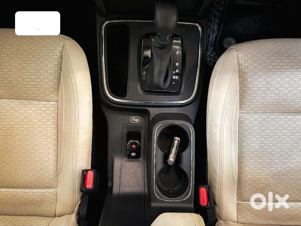 Mahindra Thar Roxx, 2024, Petrol