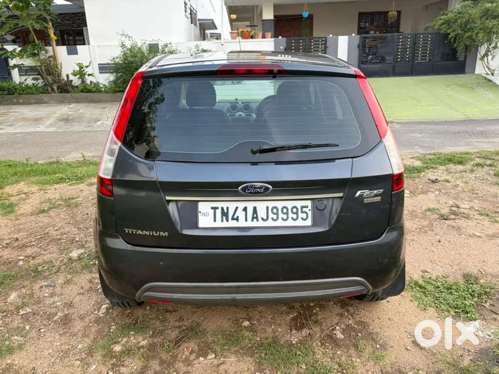 Ford Figo 2014 Diesel Titanium(top)