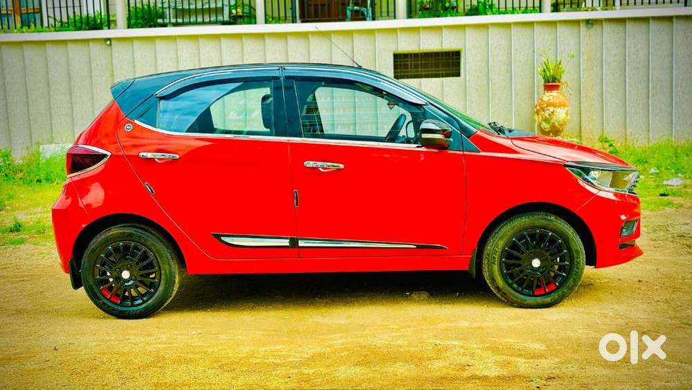 Tata Tiago 1.05 Revotorq Xt, 2024, Petrol