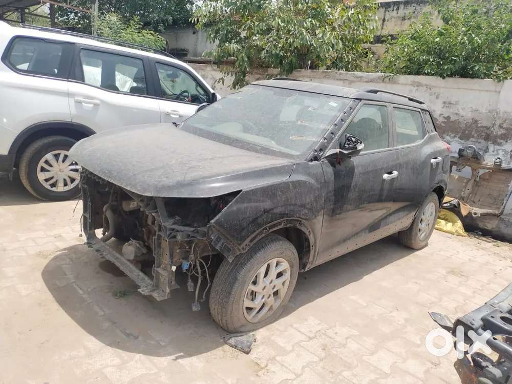 Mahindra Xuv300 Turbosport 2024 Diesel 6000 Km Driven