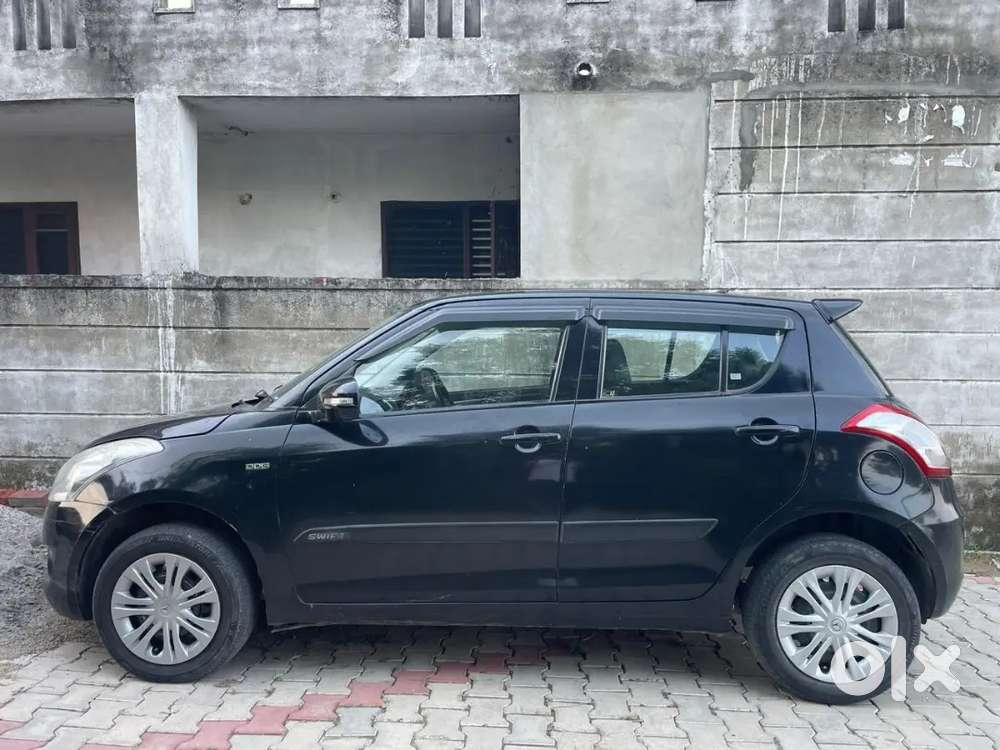 Maruti Suzuki Swift 2014 Diesel 120500 Km Driven
