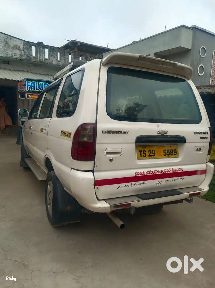 Chevrolet Tavera 2016 Diesel 277000 Km Driven