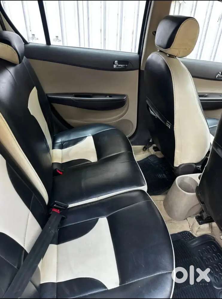 Hyundai I20 Asta 2010 Petrol