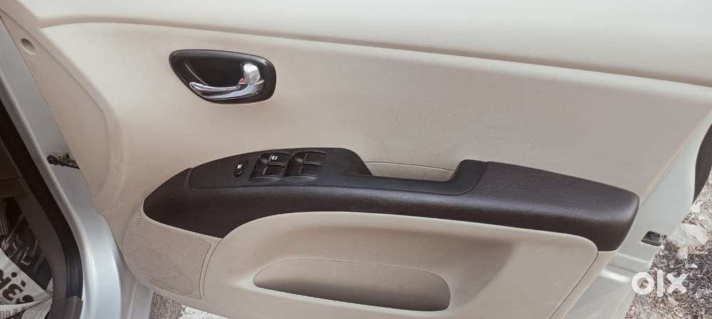 Hyundai I10 Sportz 1.1l, 2015, Cng & Hybrids