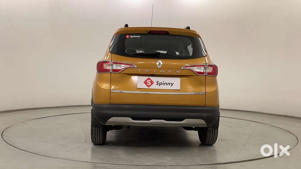 Renault Triber Rxz, 2023, Petrol