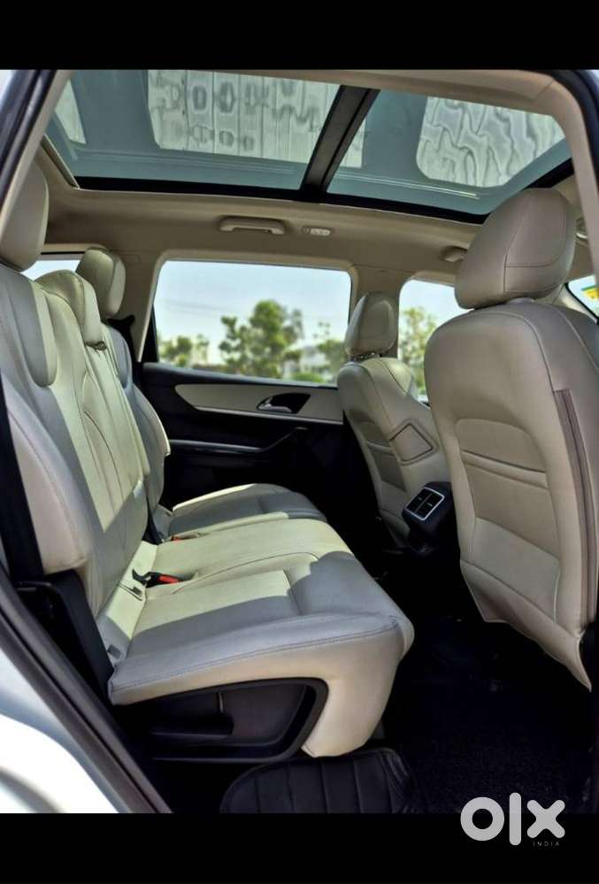 Mahindra Xuv700 2.2 Ax 7 Diesel At Luxury Pack Str, 2022, Diesel