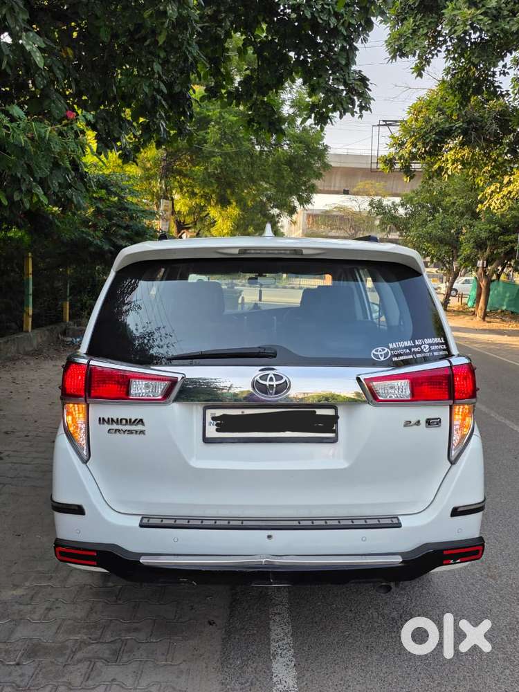 Toyota Innova Crysta 2.4 G Mt, 2022, Diesel