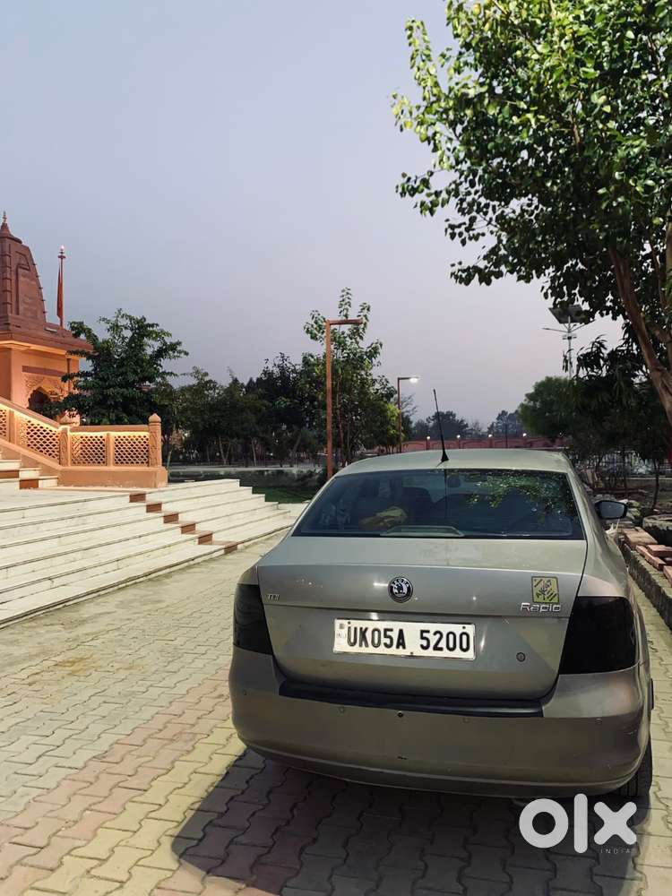 Skoda Rapid 2012