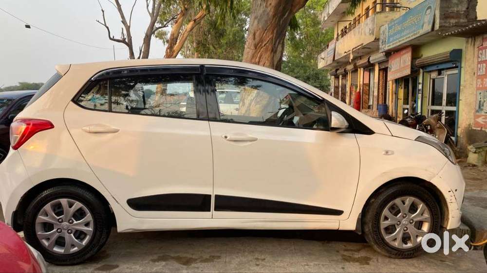 Hyundai Grand I10 2015 31 December Petrol Good Condition