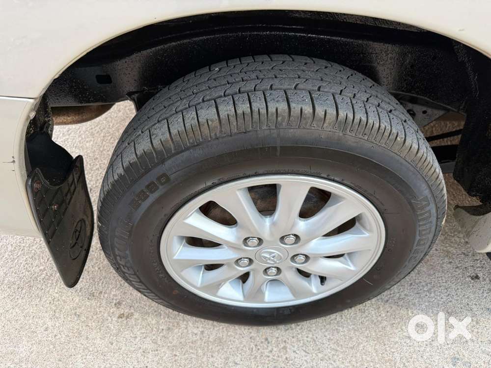 Toyota Innova 2.5 V 8 Str, 2014, Diesel