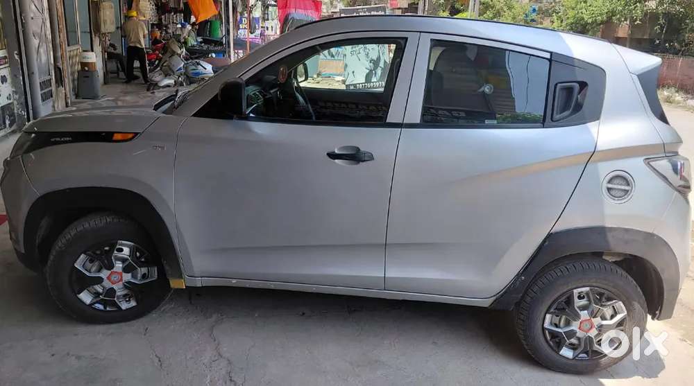 Mahindra Kuv 100 2018