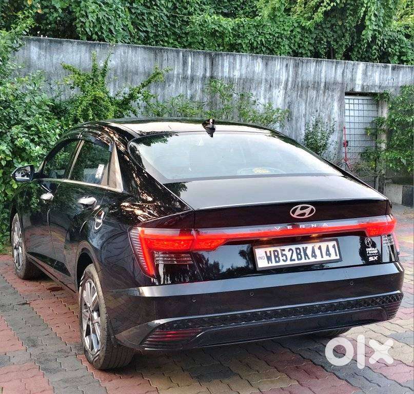 Hyundai Verna, 2023, Petrol