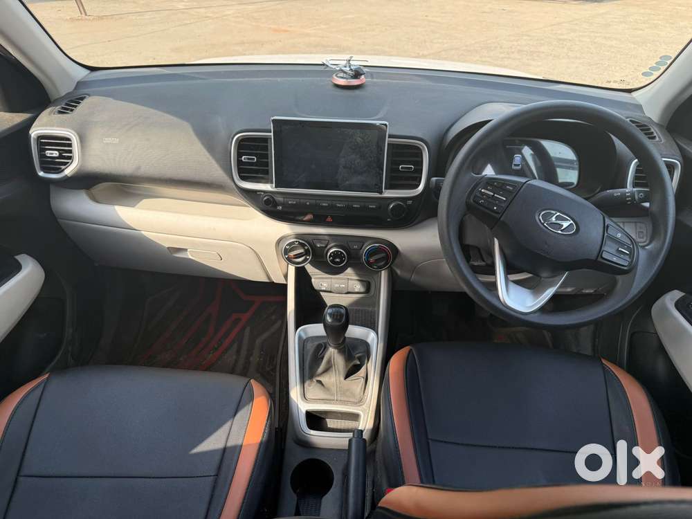 Hyundai Venue, 2025, Petrol