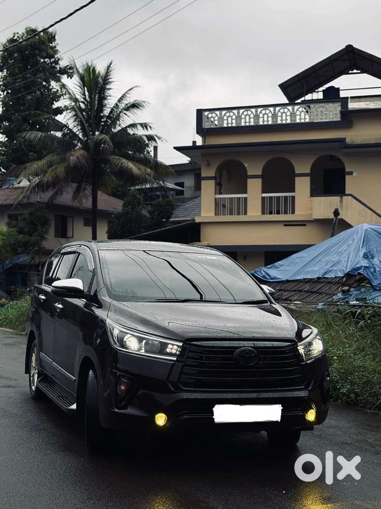 Toyota Innova Crysta 2017