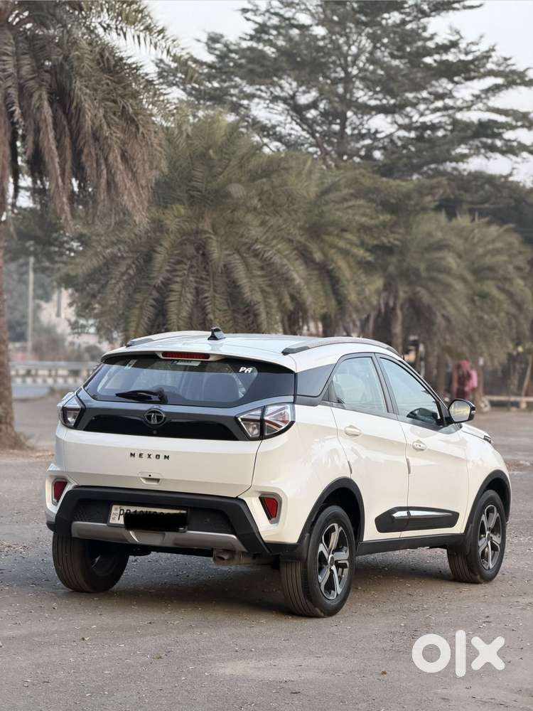 Tata Nexon 1.2 Revotron Xza Plus, 2021, Petrol