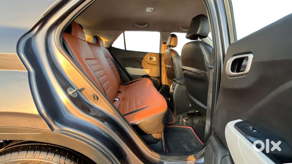 Hyundai Venue 1.2 S (o), 2022, Petrol