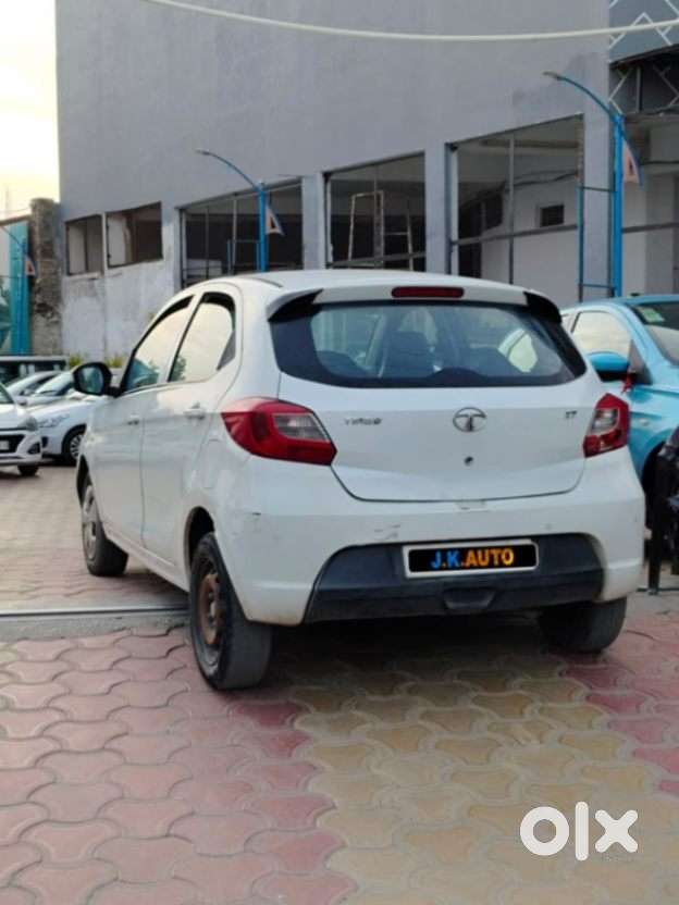 Tata Tiago 1.2 Revotron Xt (o), 2019, Petrol