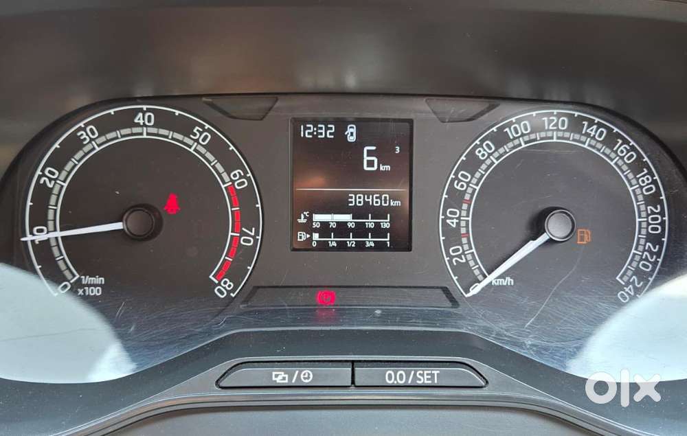 Skoda Kushaq 1.0 Tsi Active, 2022, Petrol