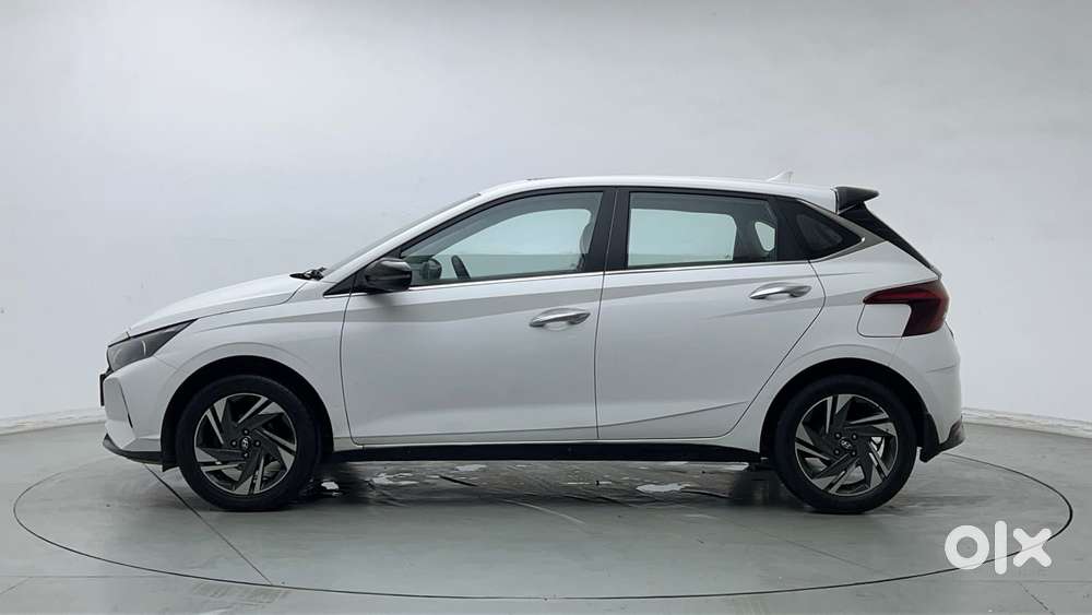 Hyundai New I20 1.2 Asta (o) Ivt, 2023, Petrol