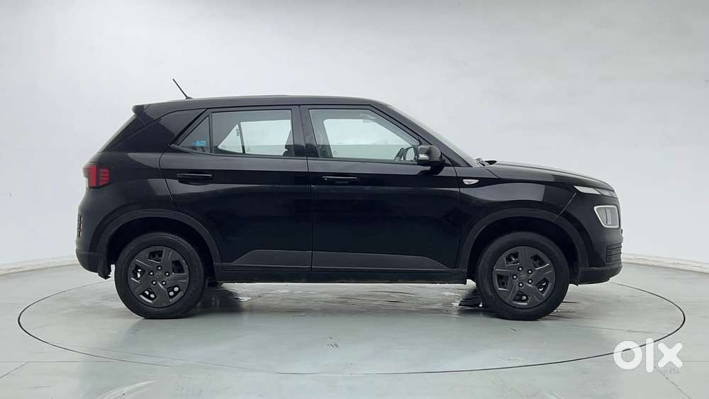 Hyundai Venue E 1.2 Petrol, 2024, Petrol