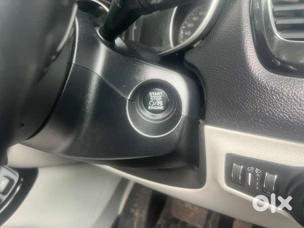 Jeep Compass 2017 Petrol 79000 Km Driven