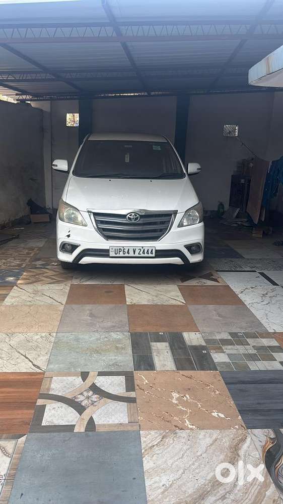 Toyota Innova 2014 Diesel Well Maintained