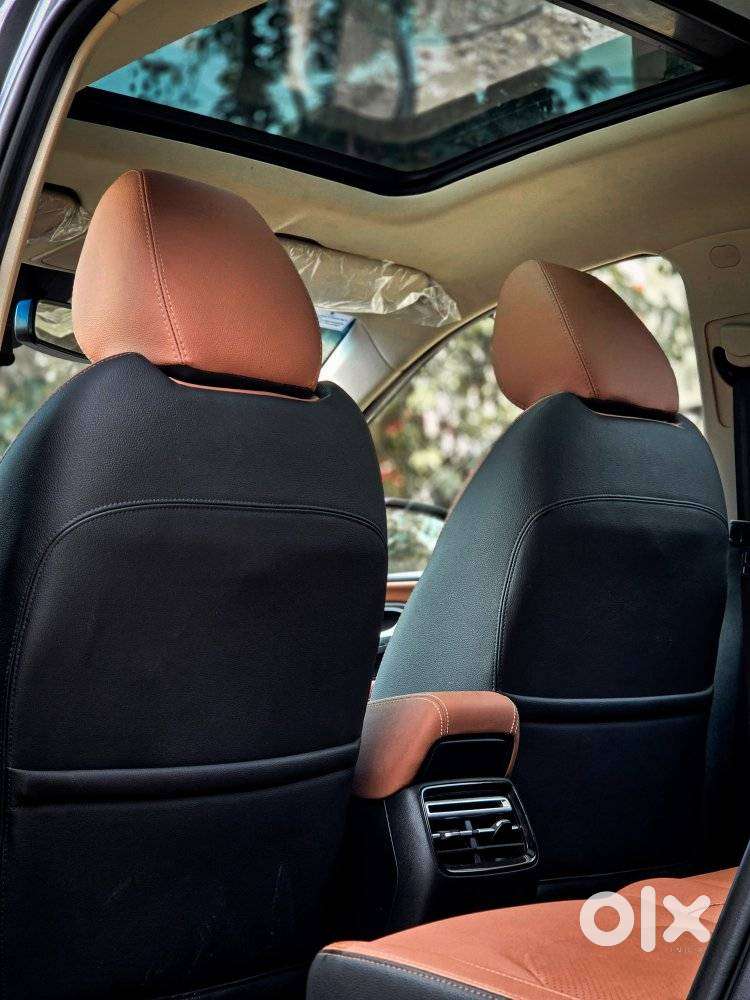 Mg Hector Plus 7 Select Pro 6mt, 2024, Petrol