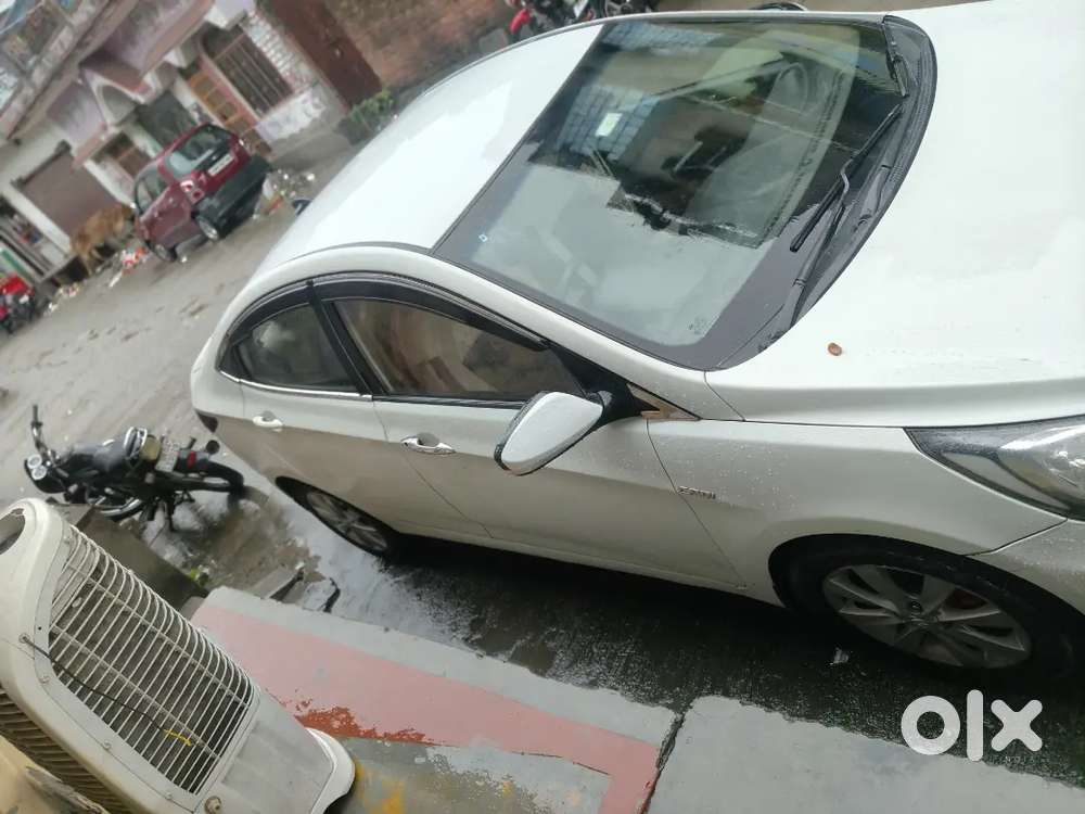 Hyundai Verna 1.6 Crdi Manual 2013