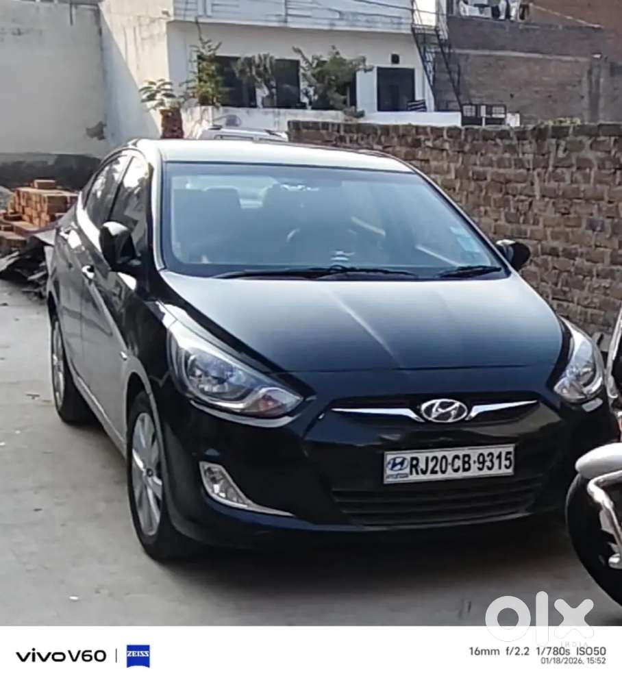 Hyundai Verna 2012