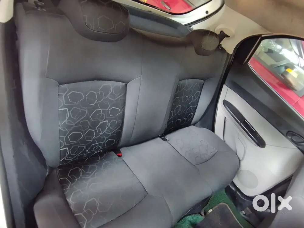 Tata Tiago 2017 Petrol 80000 Km Driven