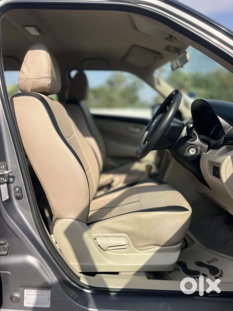 Maruti Suzuki Swift Dzire Vxi Optional, 2014, Petrol