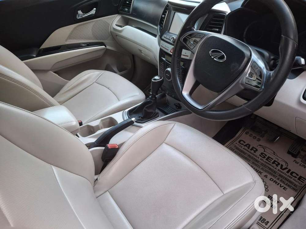 Showroom Condition Sunroof Xuv300